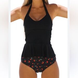 Cupshe Women's Halter Tankini Black Cherry Swimsuit NWT Size M